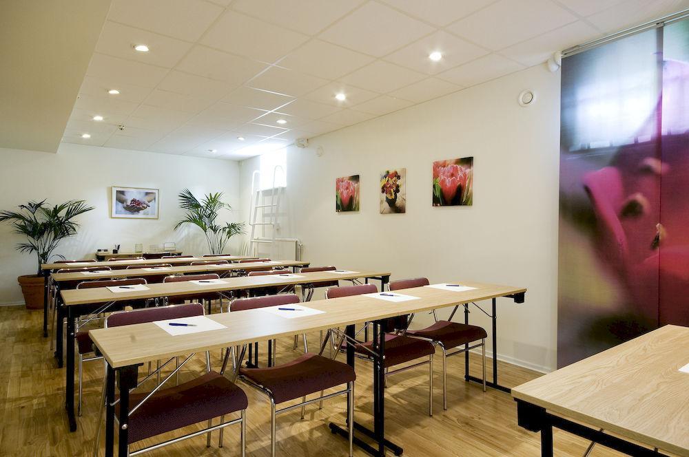 Aparthotel Telefonplan Stockholm Bagian luar foto